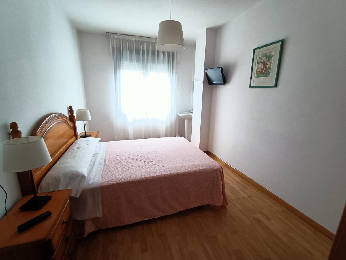 Pension Paseo Real Кангас-де-Оніс Екстер'єр фото